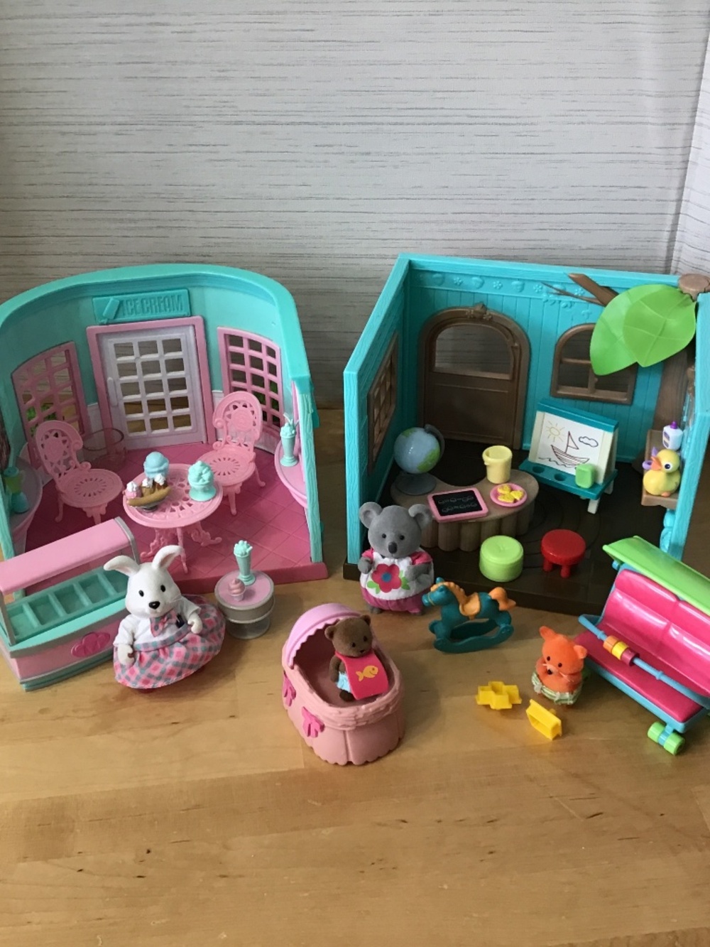Lil Woodzeez Playsets and Accessories